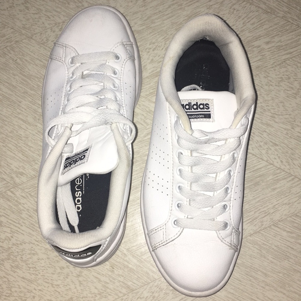 Adidas Sneakers